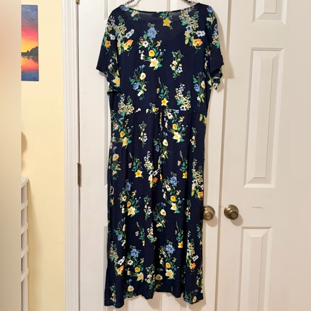 🎒BTS SALE📚 La Cera Navy Floral Button Front Midi Dress Pockets, 100% Rayon, XL - Picture 6 of 9